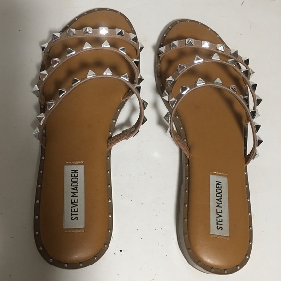 Steve Madden Sandals Flats Lodell Silver Sz 7 Spikes Like New worn once - Picture 3 of 9